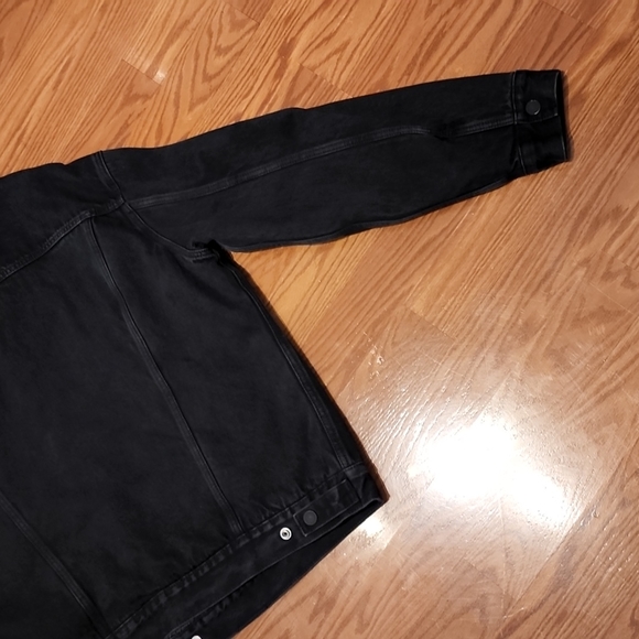 Black Levi's lined jacket xl - Picture 8 of 11